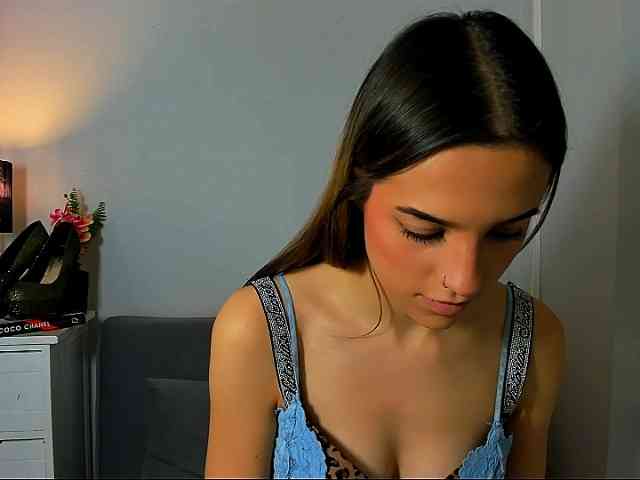 HarperDelicate webcam