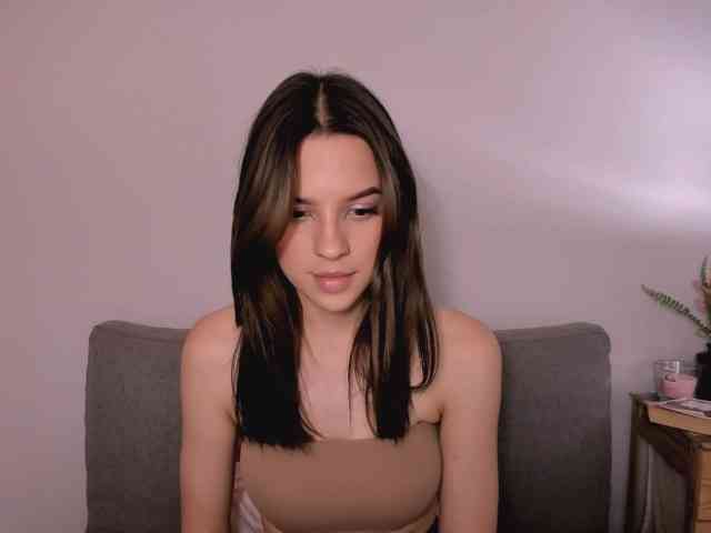 HarperDelicate webcam