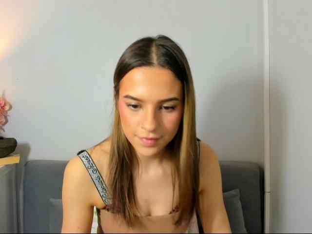 HarperDelicate webcam