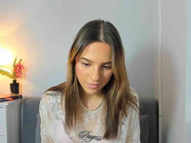 HarperDelicate webcam
