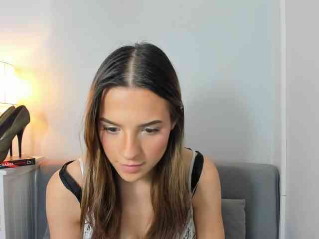 HarperDelicate webcam