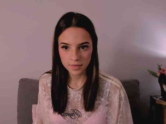 HarperDelicate webcam