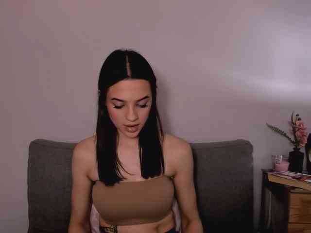 HarperDelicate webcam