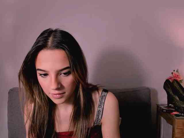 HarperDelicate webcam