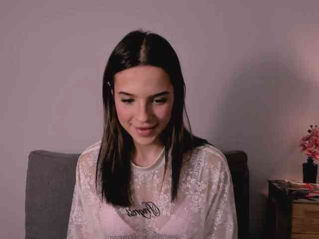 HarperDelicate webcam