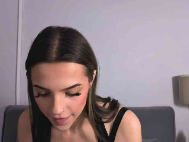 HarperDelicate webcam