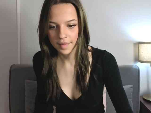 HarperDelicate webcam
