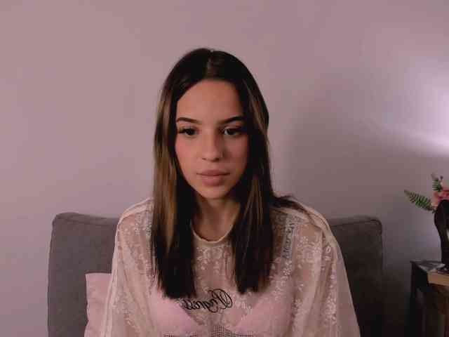 HarperDelicate webcam