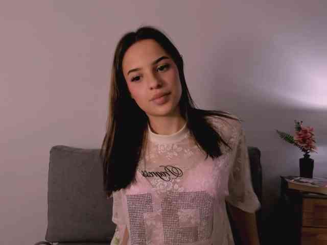 HarperDelicate webcam