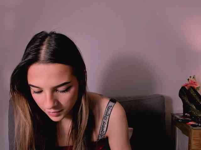 HarperDelicate webcam