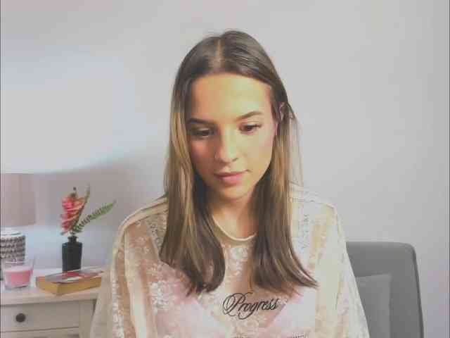 HarperDelicate webcam