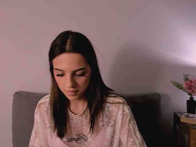 HarperDelicate webcam