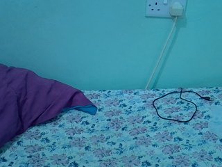 Slim-sheddy Porn Show