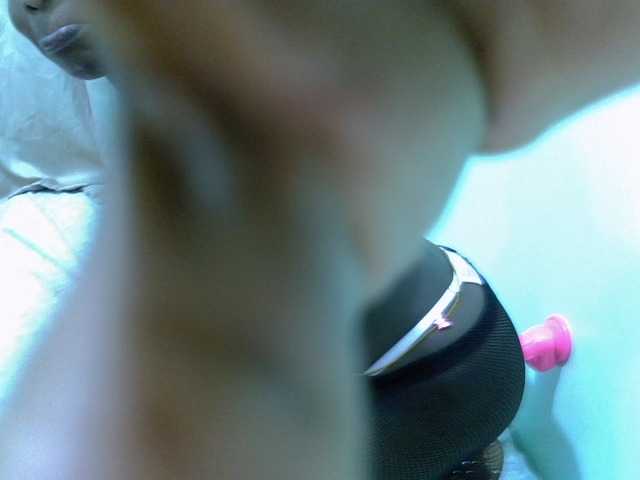 Slim-sheddy live cam on BongaCams