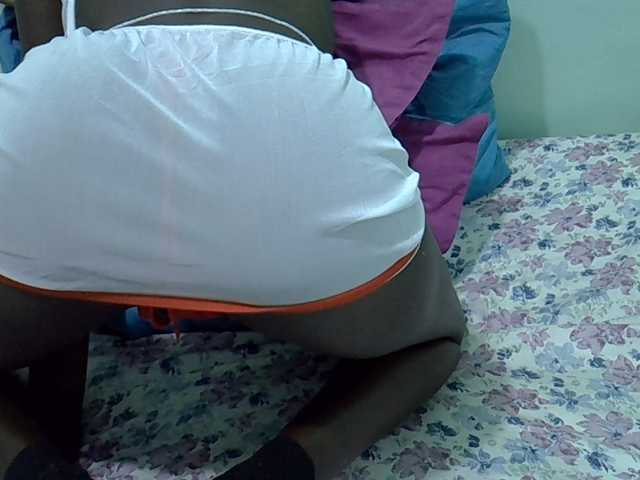 Slim-sheddy live cam on BongaCams