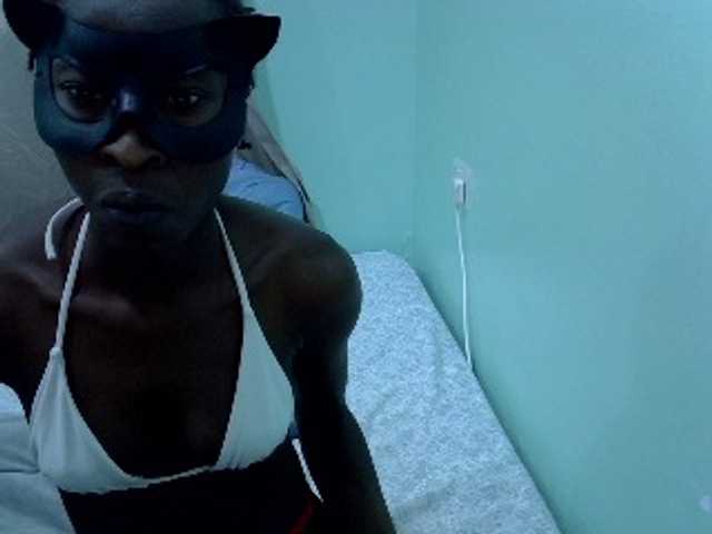 Slim-sheddy live cam on BongaCams