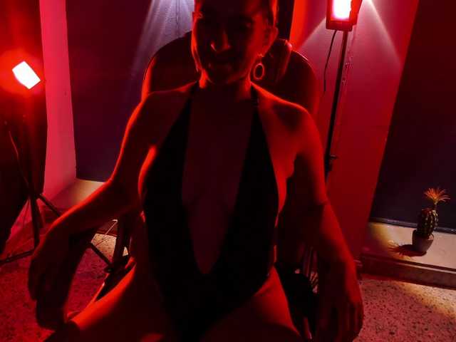 Maya369 live cam