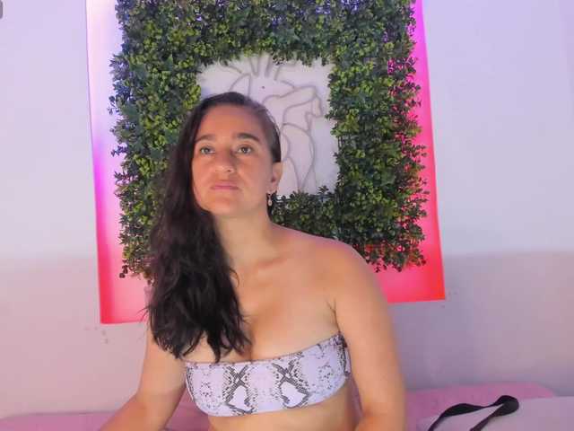 Maya369 live cam preview