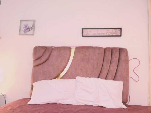 Maya369 live webcam show