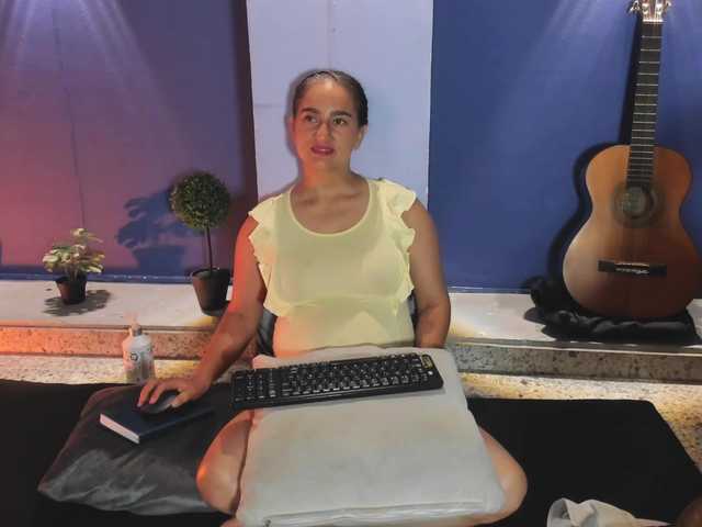 Maya369 live cam on BongaCams