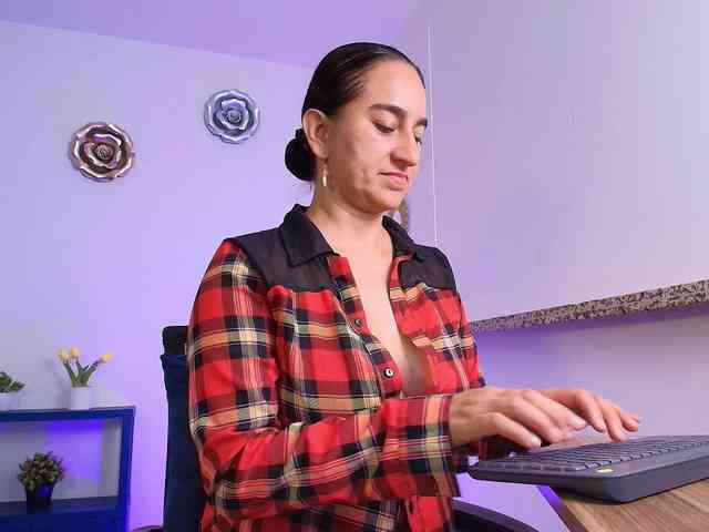 Maya369 webcam