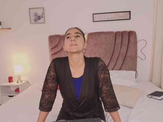 Maya369 webcam