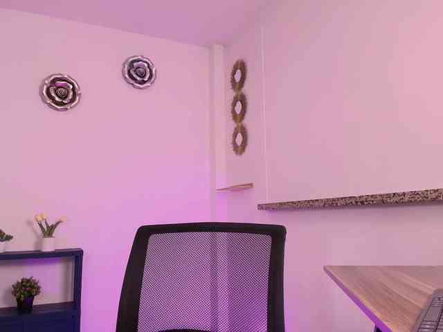 Maya369 webcam