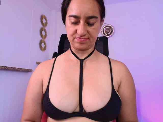 Maya369 webcam