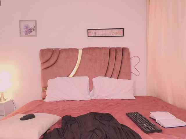 Maya369 webcam
