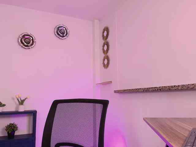 Maya369 webcam
