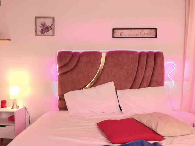 Maya369 webcam