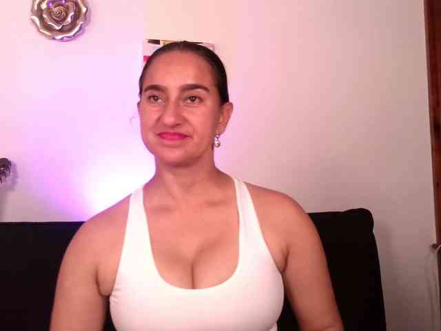Maya369 webcam
