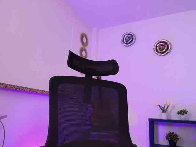 Maya369 webcam