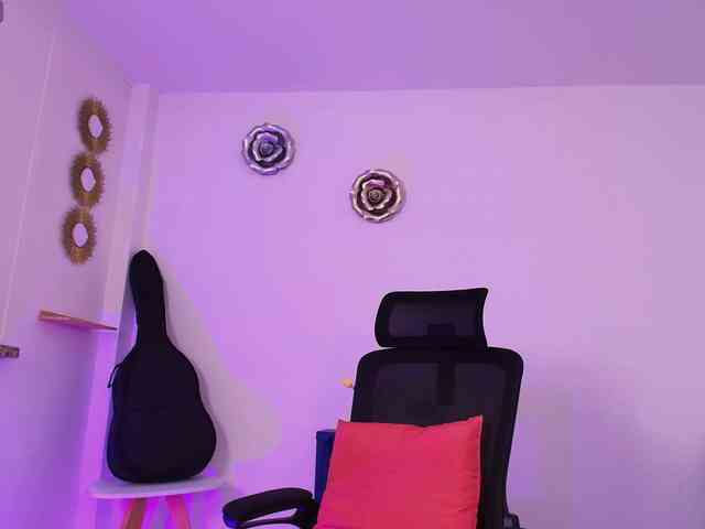 Maya369 webcam