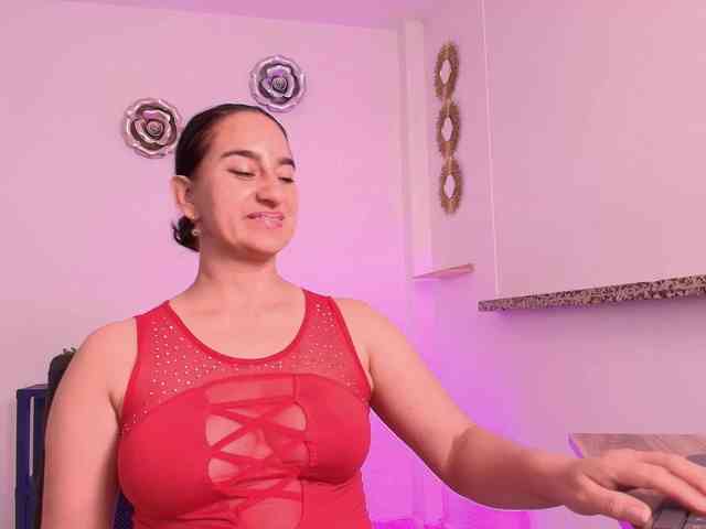 Maya369 webcam