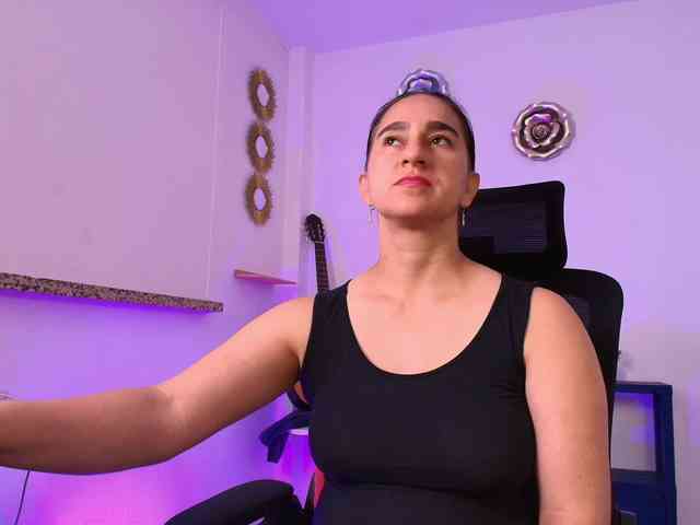 Maya369 webcam
