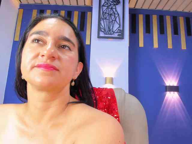 Maya369 webcam