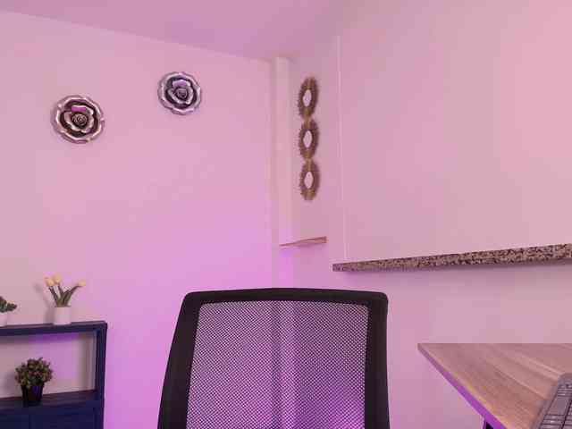 Maya369 webcam