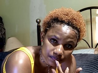 KissMeLuna Porn Show