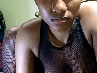 KissMeLuna Porn Show