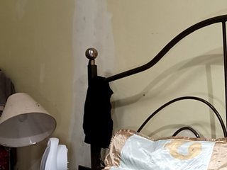 KissMeLuna's Live Webcam
