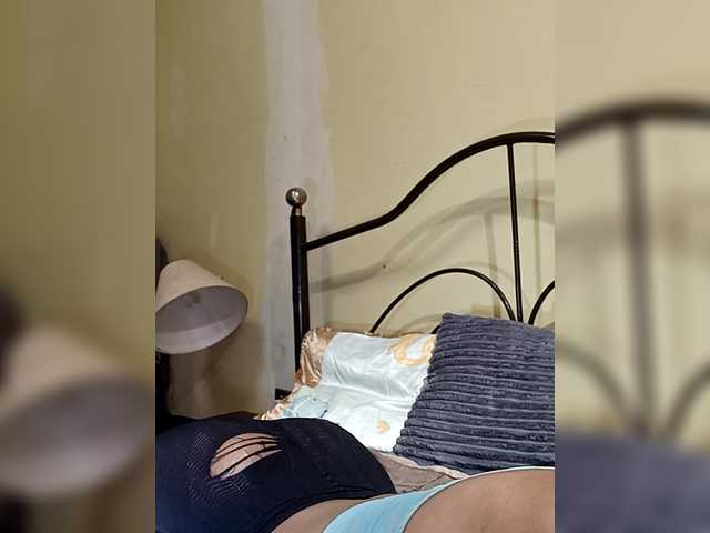 KissMeLuna live cam on BongaCams