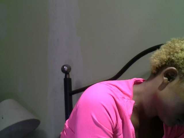 KissMeLuna live cam preview