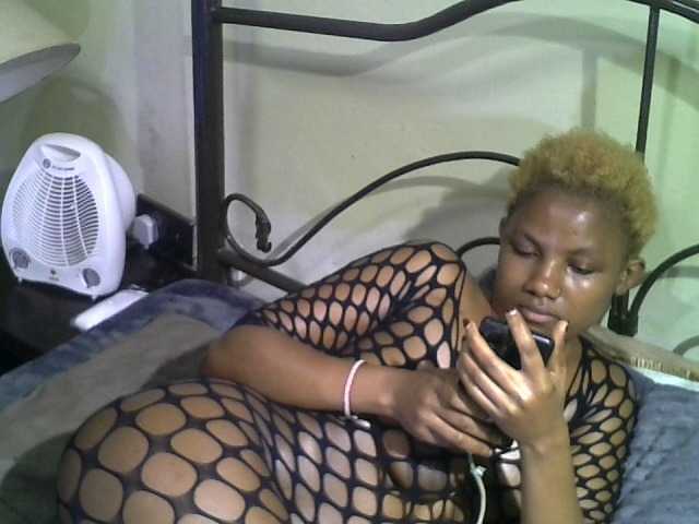 KissMeLuna live cam