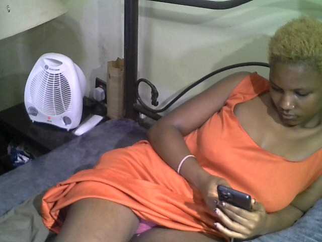 KissMeLuna live cam preview