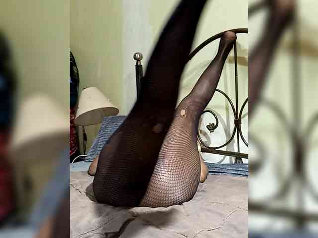KissMeLuna webcam