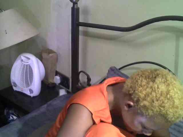 KissMeLuna webcam
