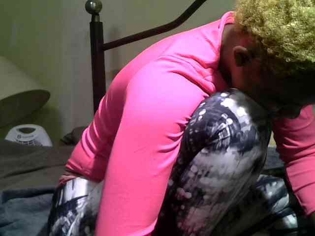 KissMeLuna webcam