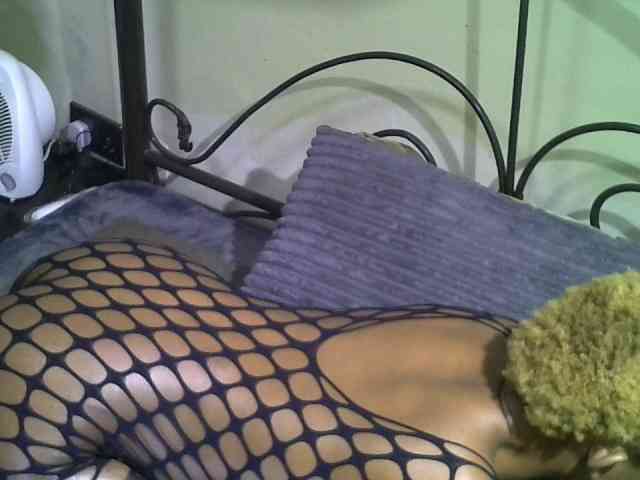 KissMeLuna webcam