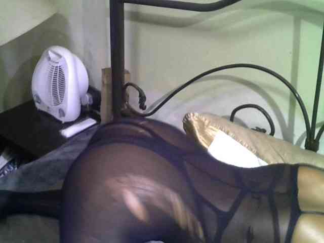 KissMeLuna webcam